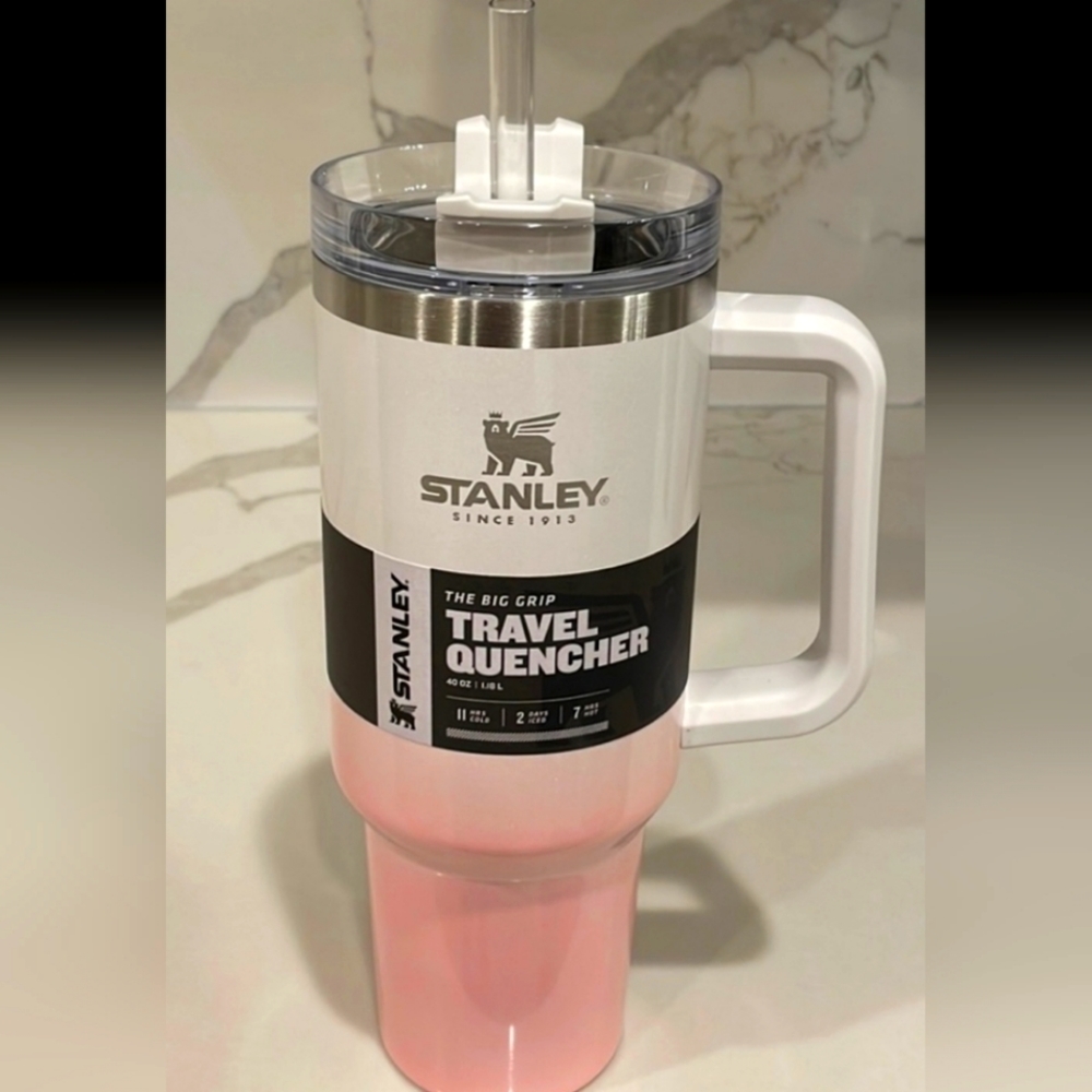 Pearlescent ombre Stanley tumbler